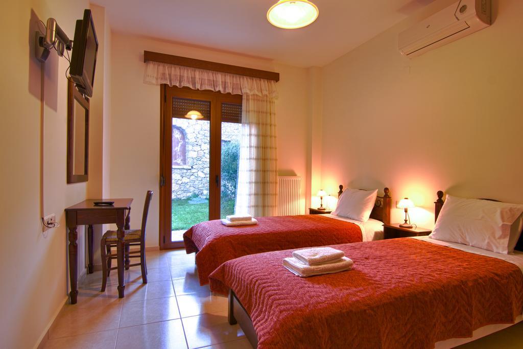 Aposeti Villas Petrochori  Rum bild